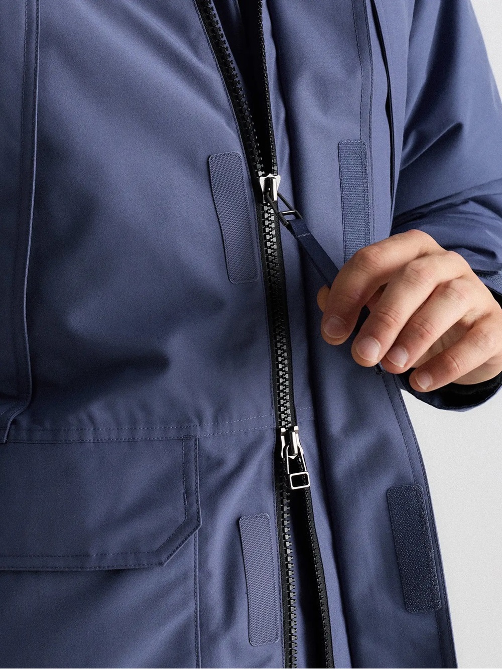 QUINCE men’s Responsible Down Hooded Parka - Picture 4 of 16